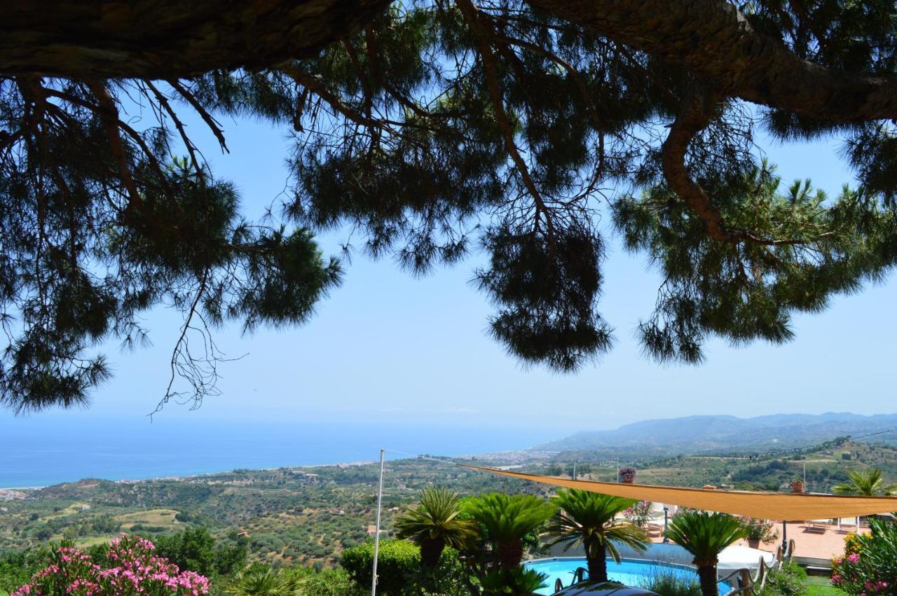 Villa Quiete Spadafora Buitenkant foto