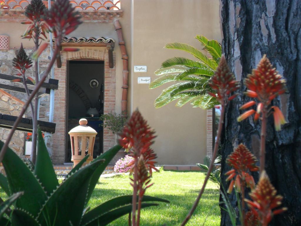 Villa Quiete Spadafora Buitenkant foto