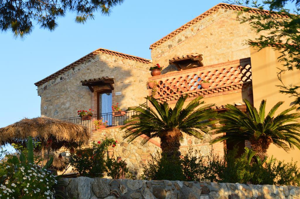 Villa Quiete Spadafora Buitenkant foto