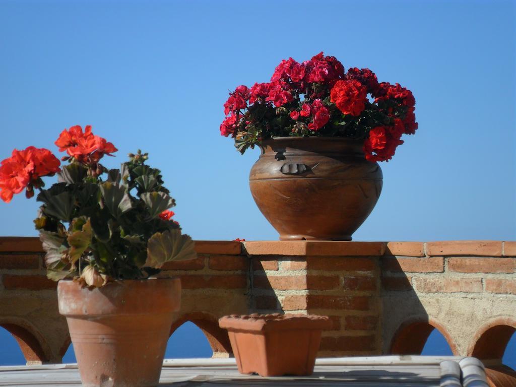 Villa Quiete Spadafora Buitenkant foto