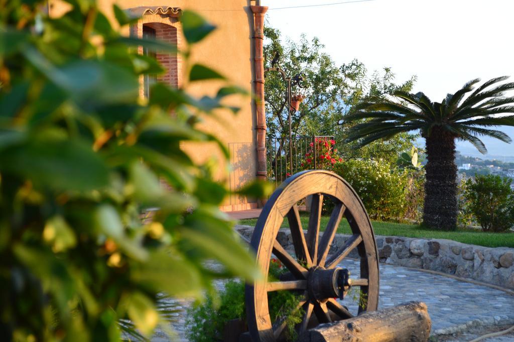 Villa Quiete Spadafora Buitenkant foto