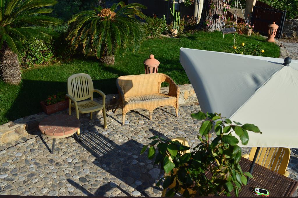 Villa Quiete Spadafora Buitenkant foto